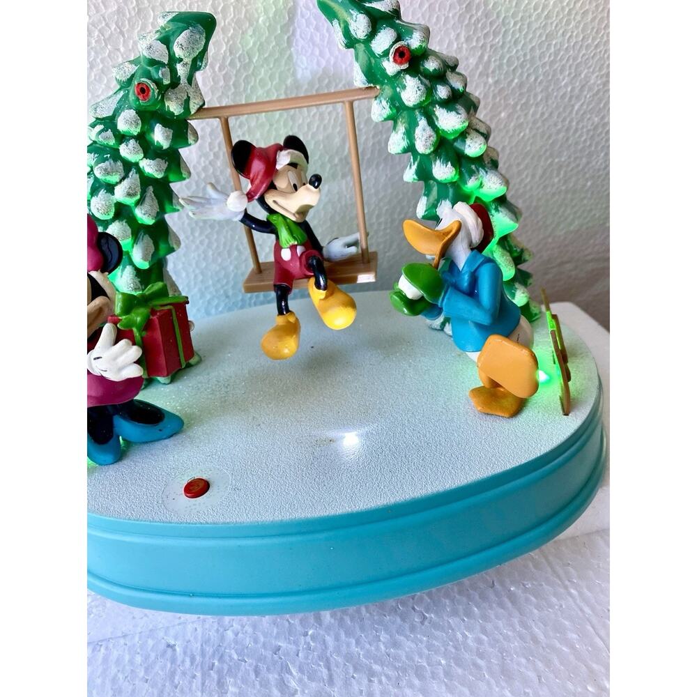 Disney Ruz Motion-Lights Animated Musical Medley tabletop , Look Photos
